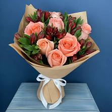 Букет цветов из:  Розы и Альстромерии в Ртищево