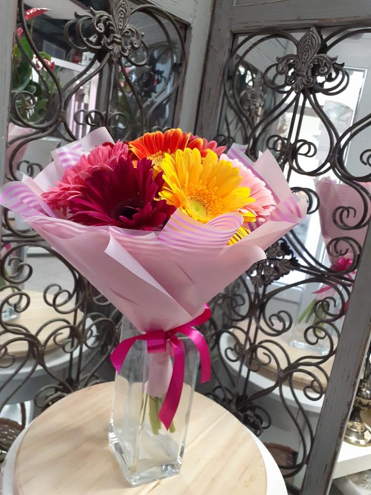 Букет цветов из: Герберы в Ртищево