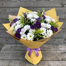 Букет цветов из:  Ирисы, Хризантемы и Ромашки в Ртищево