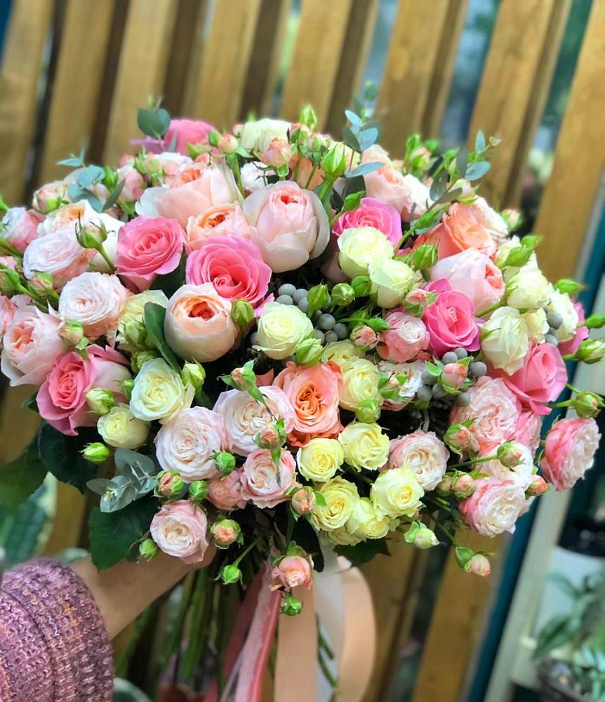 Букет цветов из: Розы в Ртищево