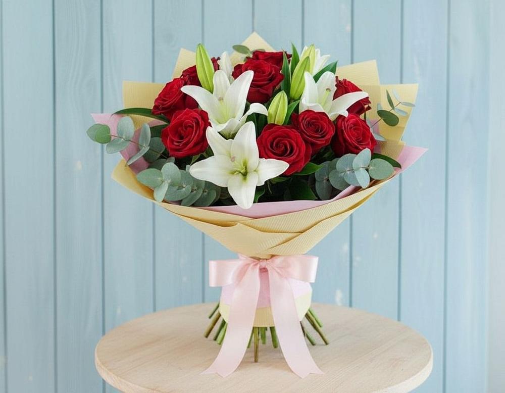 Букет цветов из: Лилии и Розы в Ртищево