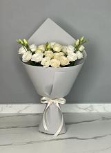 Букет цветов из:  Розы и Лизиантусы в Ртищево